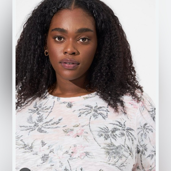 Torrid Cotton Modal Slub Crew Twist Tropical Print Tee - Picture 8 of 8